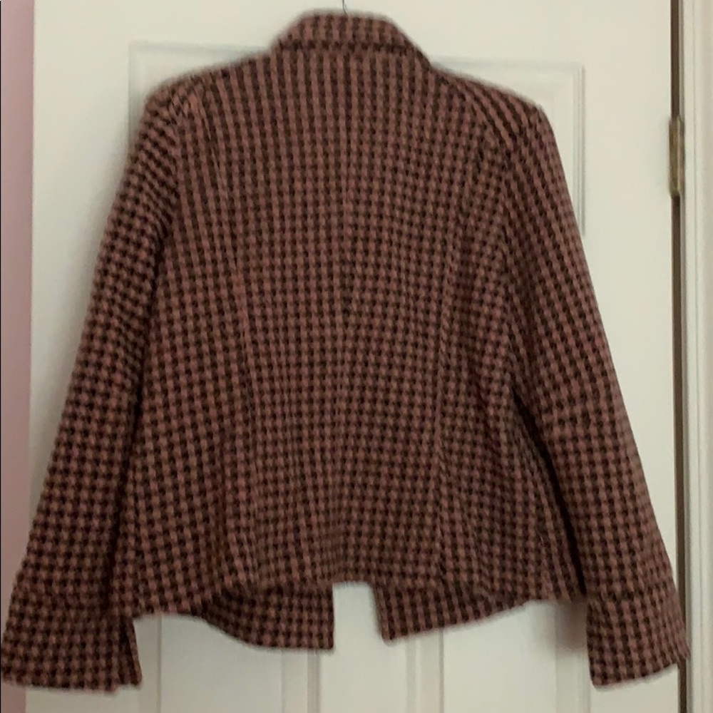 Cute Jacket In Popular Pattern By Mudd - image 4